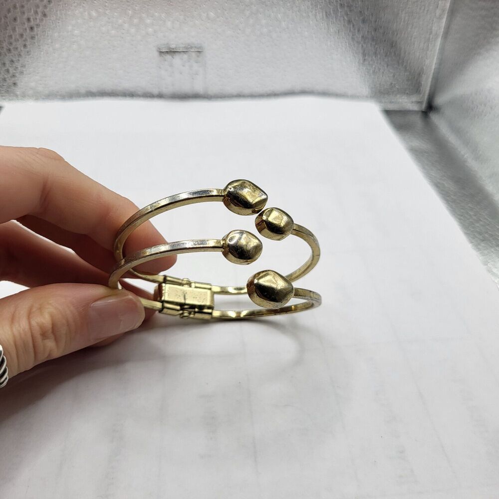 Elegant Vintage Hinged Gold Bracelet